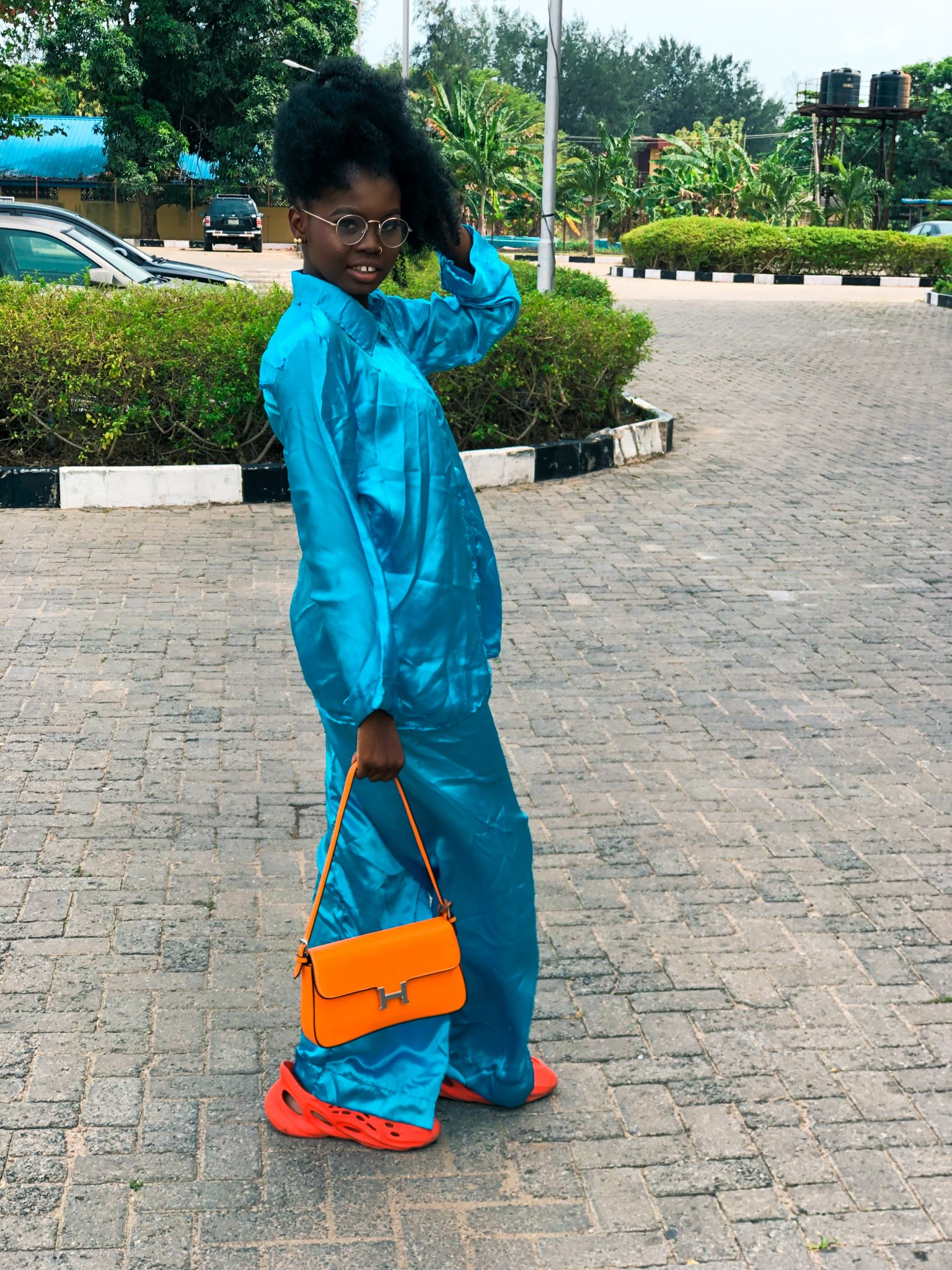 How To Style A Silk Two Piece Set Theaduni